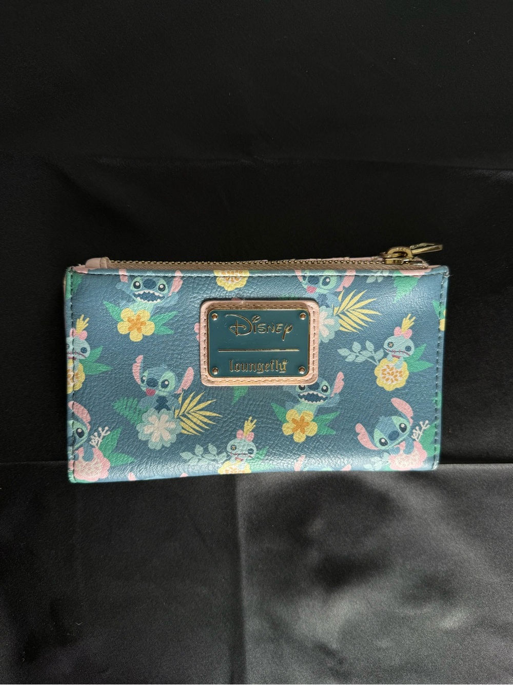 Disney Loungefly Stitch Tropical Floral Pineapple Zip Wallet Blue Pink